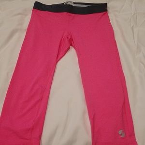 Soffe low rice capris